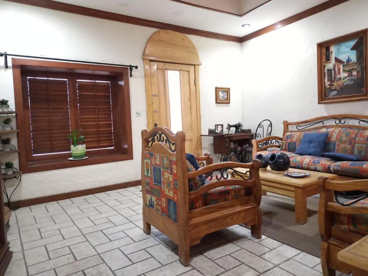 Home Stay Maria Hidalgo del Parral Exterior photo